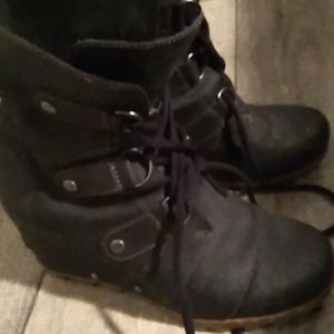 Sorel wedge booties